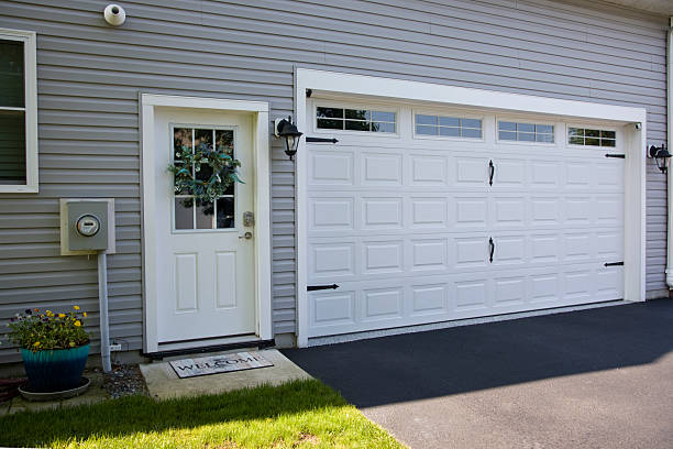 24/7 Emergency Garage Door Panel Replacement experts in Wilson, PA